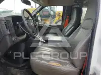 2013 Chevrolet Express фото