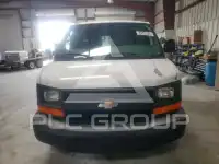 2013 Chevrolet Express photo
