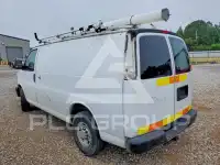 2013 Chevrolet Express photo