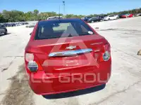2013 Chevrolet Sonic фото
