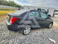 2013 Chevrolet Sonic фото