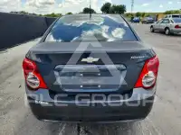 2013 Chevrolet Sonic фото