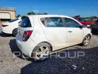 2013 Chevrolet Sonic фото