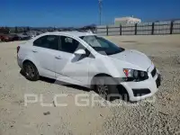 2013 Chevrolet Sonic фото