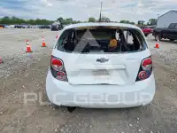2013 Chevrolet Sonic фото