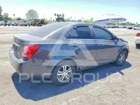 2013 Chevrolet Sonic фото