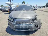 2013 Chevrolet Sonic фото