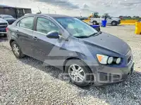 2013 Chevrolet Sonic фото