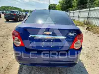 2013 Chevrolet Sonic фото