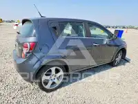 2013 Chevrolet Sonic фото
