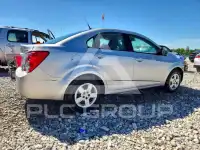 2013 Chevrolet Sonic фото