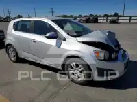 2013 Chevrolet Sonic фото