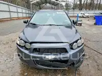 2013 Chevrolet Sonic фото