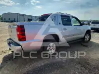 2013 Chevrolet Avalanche photo