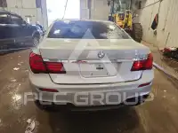2013 BMW 740 фото