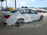 2013 BMW 750 photo