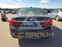 2013 BMW 750 фото