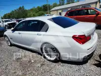 2013 BMW 750 фото