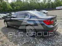 2013 BMW 750 фото