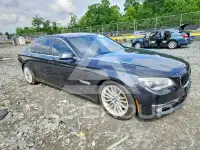 2013 BMW 750 фото