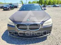 2013 BMW 750 photo