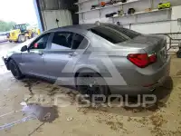 2013 BMW 750 photo
