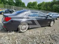 2013 BMW 750 фото