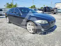 2013 BMW 528 photo