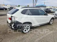 2013 BMW X1 фото