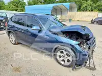 2013 BMW X1 фото