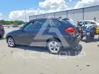 2013 BMW X1 photo