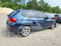 2013 BMW X1 фото