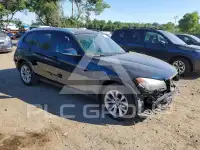 2013 BMW X1 фото