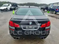 2013 BMW M5 фото