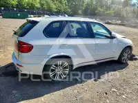 2013 BMW X5 фото