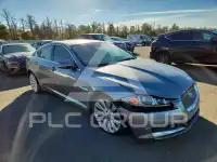 2013 Jaguar XF photo