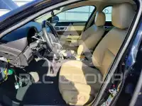 2013 Jaguar XF фото