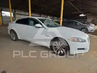 2013 Jaguar XF фото