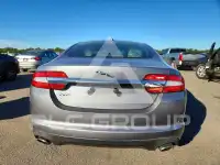 2013 Jaguar XF photo