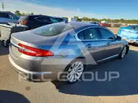 2013 Jaguar XF photo