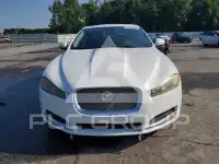 2013 Jaguar XF photo