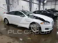 2013 Jaguar XJ photo