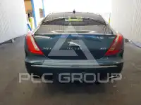 2013 Jaguar XJ photo