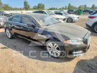 2013 Jaguar XJ photo
