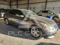 2013 Infinity G37 photo