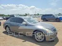 2013 Infinity G37 photo