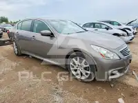 2013 Infinity G37 photo