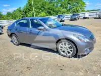 2013 Infinity G37 photo