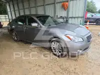 2013 Infinity M37 photo