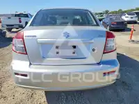 2013 Suzuki SX4 photo